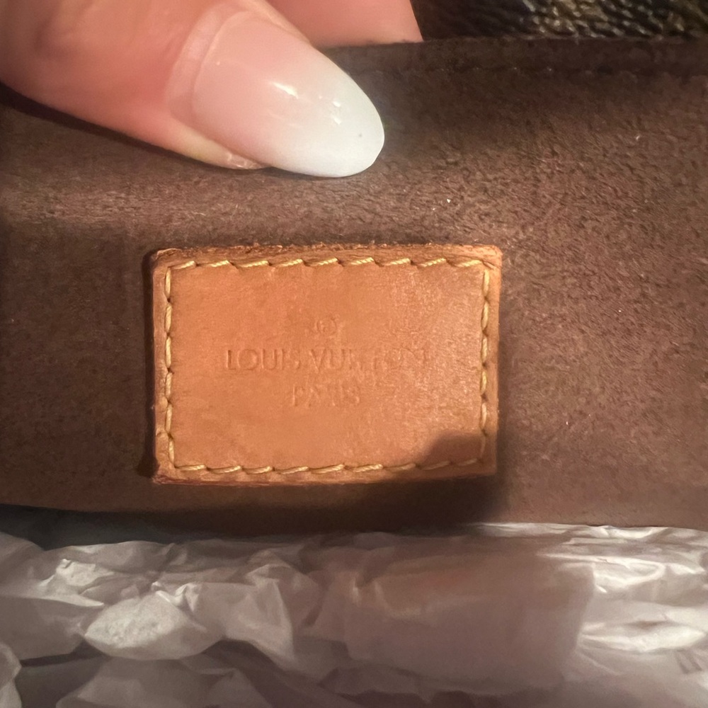 Louis Vuitton Pochette Métis Monogram - Picture 9 of 15